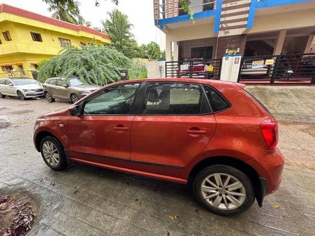 https://images10.gaadi.com/usedcar_image/4175224/original/processed_2622d44e-b4f5-4260-b3de-064eb53ba242.jpeg?imwidth=6402