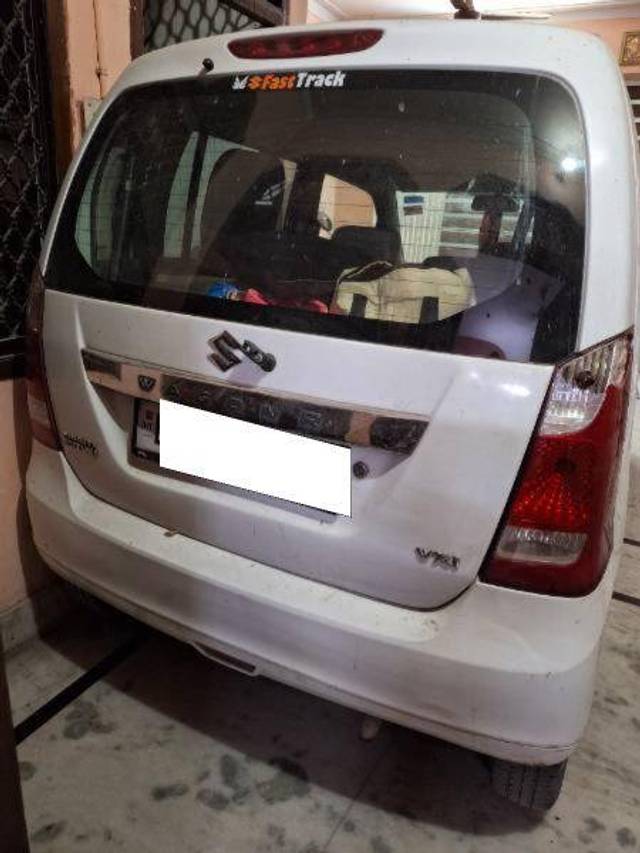 https://images10.gaadi.com/usedcar_image/4175265/original/a242f723e30b327e4f06cbd756f0d9fe.jpg?imwidth=6401