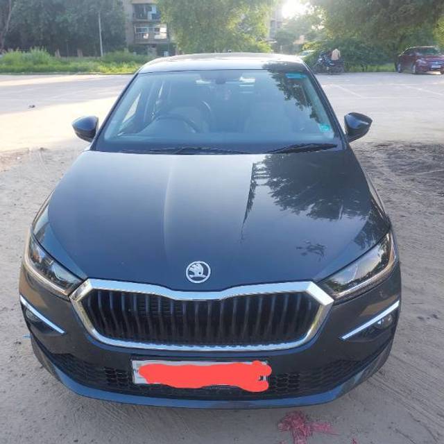 https://images10.gaadi.com/usedcar_image/4175285/original/1ac524f711fc471ec13ccd87a19da877.jpg?imwidth=6400