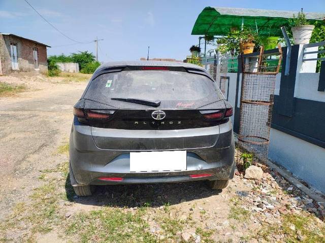 https://images10.gaadi.com/usedcar_image/4175302/original/6db80cc7173d2a2ea26d733002a3f112.jpeg?imwidth=6401