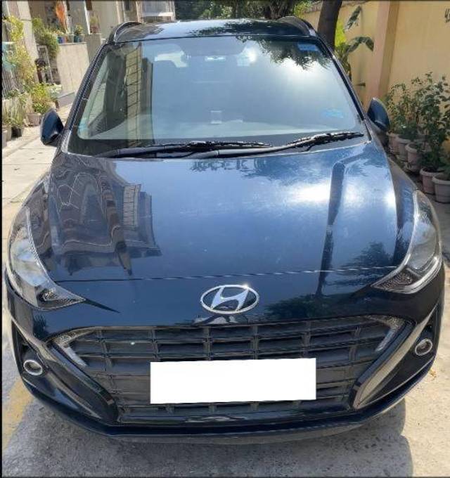 https://images10.gaadi.com/usedcar_image/4175323/original/413fc234efa43d941c29b6b0de22dcf6.jpg?imwidth=6400