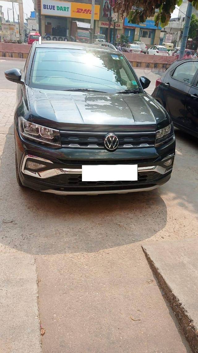 https://images10.gaadi.com/usedcar_image/4175340/original/e8d1f116bd8a733ae9040f5ab2d3f2d7.jpg?imwidth=6402