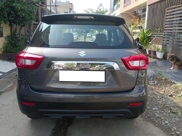 https://images10.gaadi.com/usedcar_image/4175358/original/processed_b56a6af9de8e70d5bbc0ce030e33408e.jpg?imwidth=6402