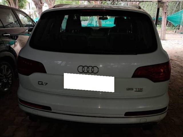 https://images10.gaadi.com/usedcar_image/4175361/original/cdfefce3eebca8c9750567607249d168.jpg?imwidth=6401