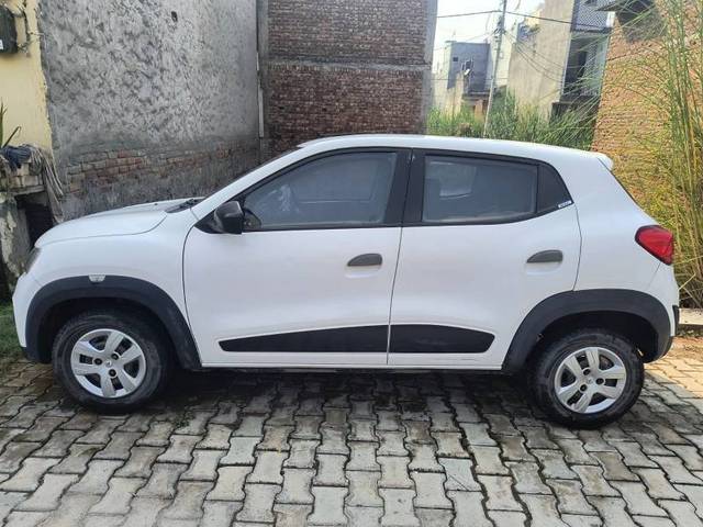 https://images10.gaadi.com/usedcar_image/4175362/original/9fd3d87a32338110e6d4d7bfa6b7ed6d.jpg?imwidth=6402