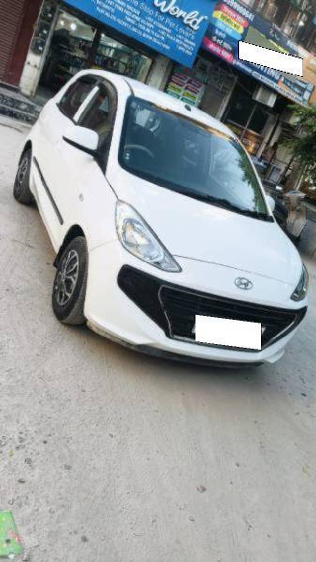 https://images10.gaadi.com/usedcar_image/4175384/original/cf111b6ecf9ea577d0c43054457fab93.jpg?imwidth=6401