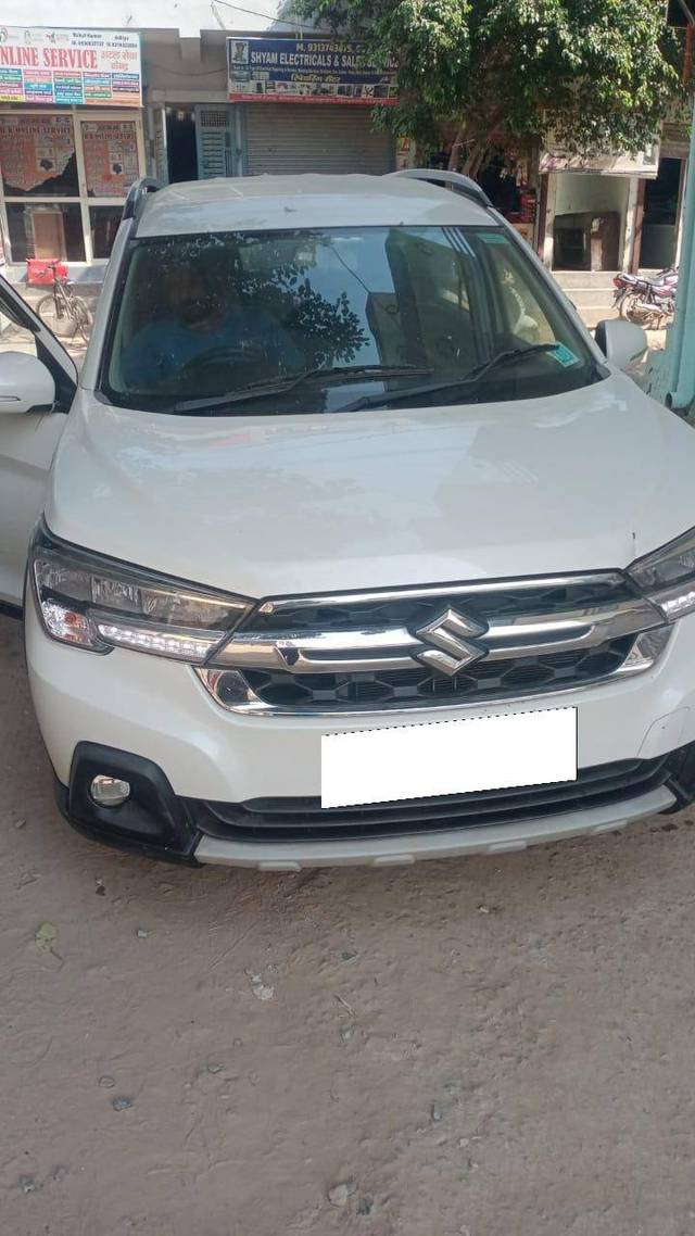 https://images10.gaadi.com/usedcar_image/4175388/original/d5df040e3fb15752902fb638de888af8.jpg?imwidth=6402