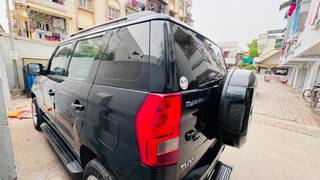 Mahindra TUV 300 2015-2019 Mahindra TUV 300 T8