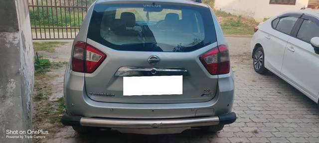 https://images10.gaadi.com/usedcar_image/4175522/original/processed_c2a3e3d4-3074-4f1d-812a-f900c4c516e5.jpg?imwidth=6401