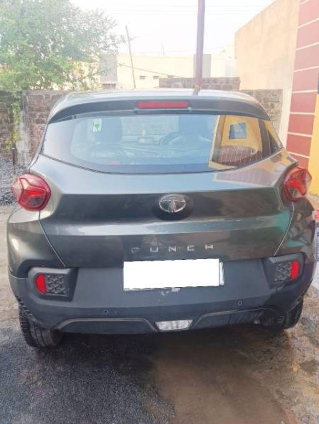 https://images10.gaadi.com/usedcar_image/4175561/original/processed_99e6b0f0-5551-4a50-b040-8804eaca1269.jpg?imwidth=6400