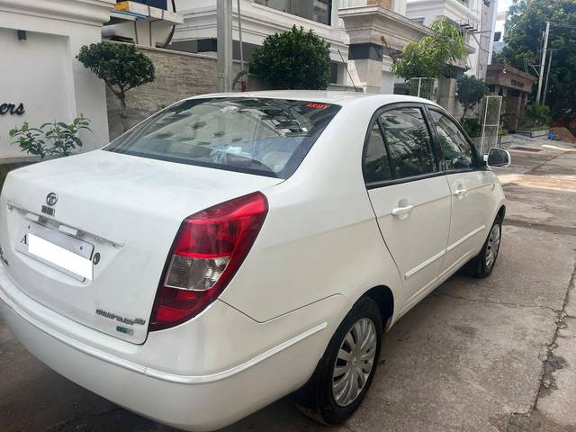 https://images10.gaadi.com/usedcar_image/4175584/original/processed_14ed2999609c952548e3f3e501aa6ade.jpg?imwidth=6401