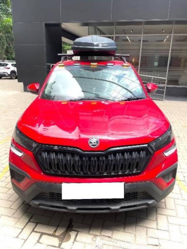 https://images10.gaadi.com/usedcar_image/4175605/original/processed_4e5fb6fc-4567-4aed-8c4a-004b75ad32ac.jpeg?imwidth=6400