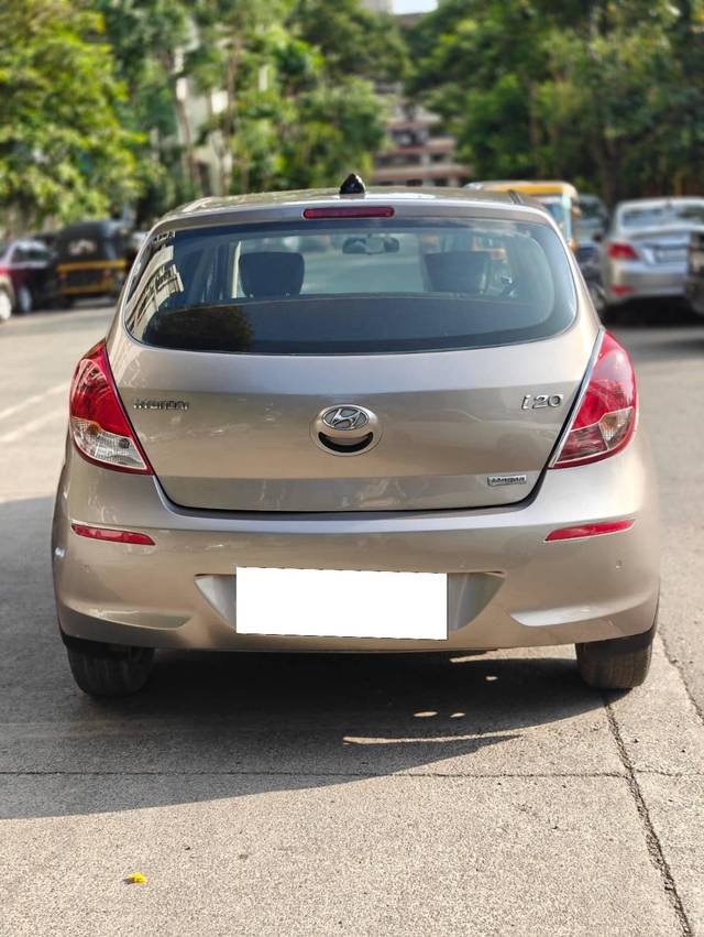 https://images10.gaadi.com/usedcar_image/4175870/original/processed_82333736241e078aedb267781405e4f1.jpg?imwidth=6402