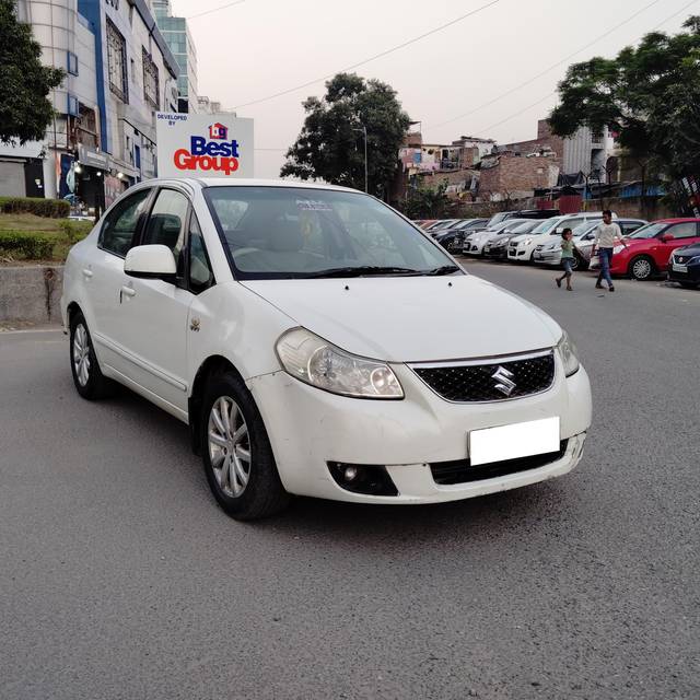 https://images10.gaadi.com/usedcar_image/4175895/original/processed_1d2fb8020f4baabc1de02f9462d31ae2.jpg?imwidth=6400