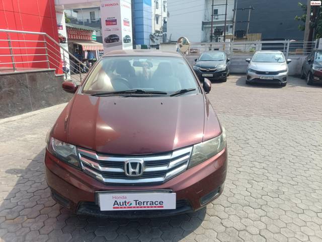 https://images10.gaadi.com/usedcar_image/4175911/original/b3c402016979fc08119334ba0600be63.jpg?imwidth=6400