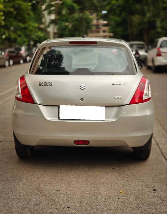 https://images10.gaadi.com/usedcar_image/4175939/original/processed_c55a89ed9128cfede1e7b2f00ba3d16c.jpg?imwidth=6402