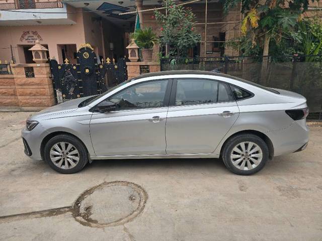 https://images10.gaadi.com/usedcar_image/4176094/original/4cb31aedbcd04a840331959667a5c98c.jpg?imwidth=6402