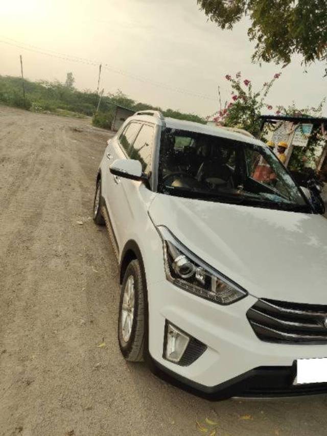 https://images10.gaadi.com/usedcar_image/4176329/original/processed_0d339ac4-00f0-4537-b963-6e728f9733dd.jpg?imwidth=6401