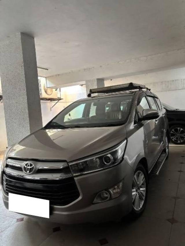 https://images10.gaadi.com/usedcar_image/4176396/original/processed_7eee1944-e4bc-40f8-bf83-f5cfb897a032.jpg?imwidth=6400