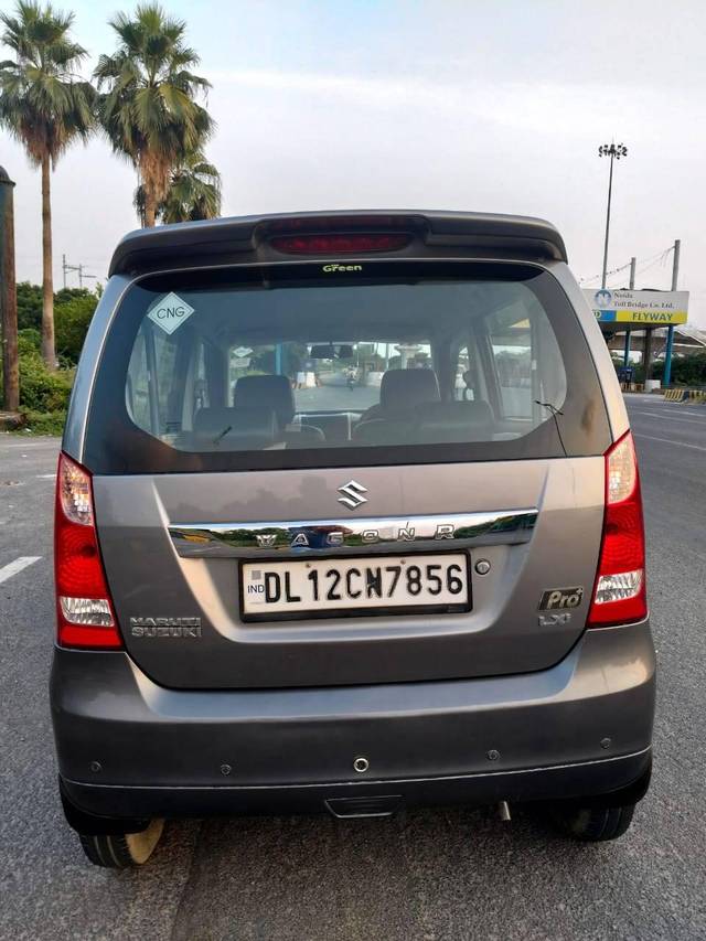 https://images10.gaadi.com/usedcar_image/4176436/original/processed_f5338124af851f36f7084de3e10075fb.jpg?imwidth=6401