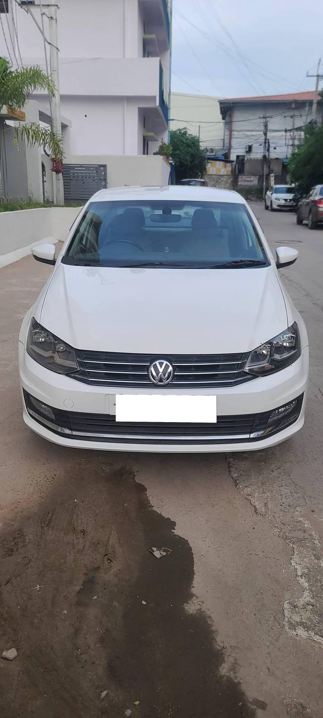 https://images10.gaadi.com/usedcar_image/4176444/original/processed_6a8a7614d7ba6b0886b123bf424690b5.jpg?imwidth=6400