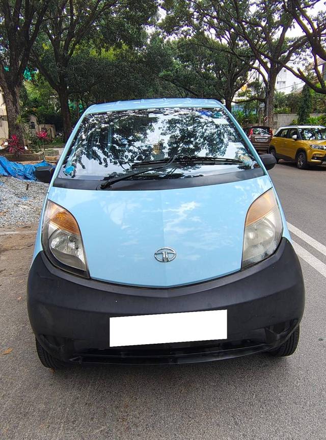 https://images10.gaadi.com/usedcar_image/4176473/original/processed_59e8493f3b115d892fe25fa826df8bf9.jpg?imwidth=6400