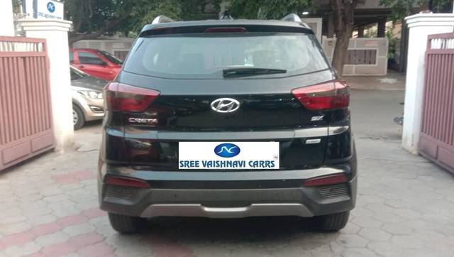 https://images10.gaadi.com/usedcar_image/4176482/original/processed_33013c3ac5c207a4c0cb256e30352389.jpeg?imwidth=6402