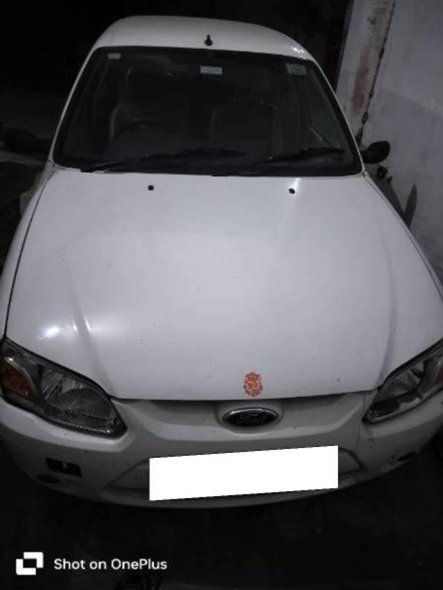 https://images10.gaadi.com/usedcar_image/4176564/original/processed_32cbcb06-b379-460c-b819-ccb35502fcb2.jpg?imwidth=6400