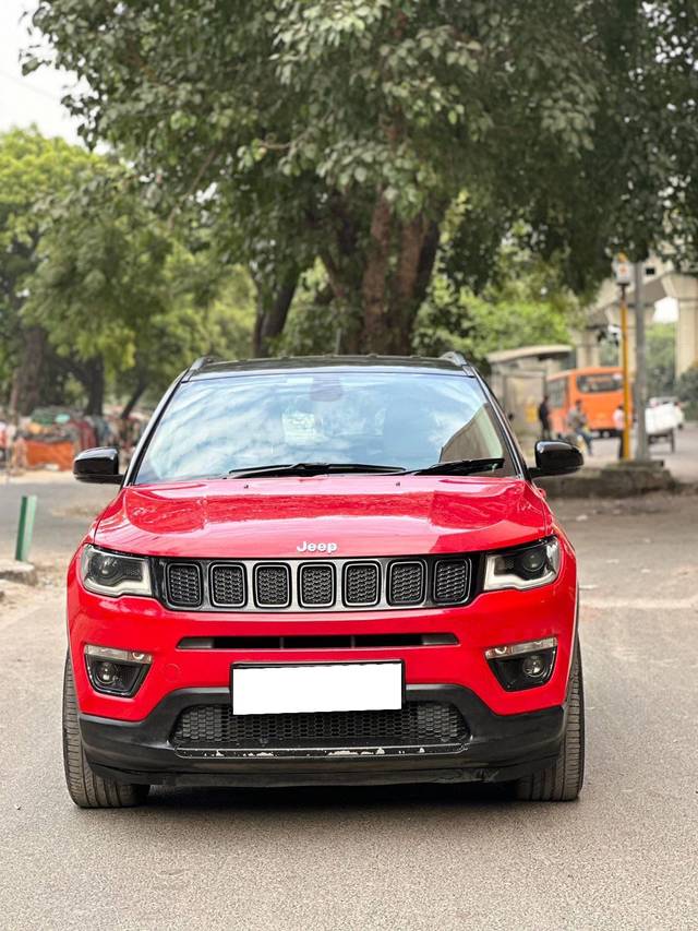 https://images10.gaadi.com/usedcar_image/4176594/original/processed_960b37ef500858f2ff1e4ed78f356b40.jpg?imwidth=6400