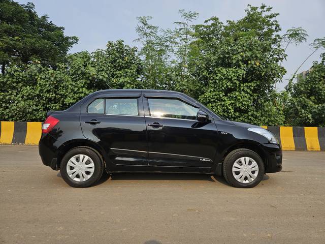 https://images10.gaadi.com/usedcar_image/4176653/original/processed_ce9bfe3d8e2e169fad78ae6ae579e959.jpg?imwidth=6401