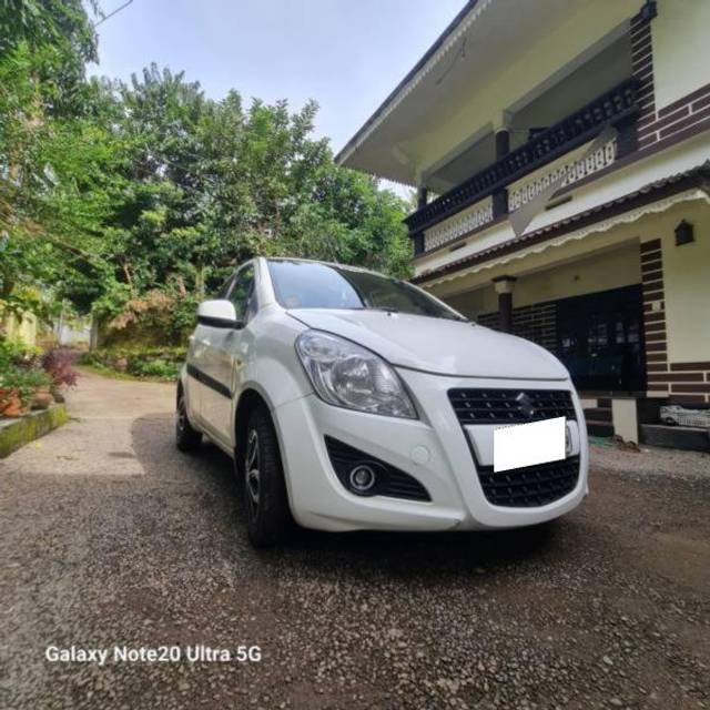 https://images10.gaadi.com/usedcar_image/4176767/original/processed_e1d0f473-947b-4355-923b-8eb88c378bf7.jpg?imwidth=6400