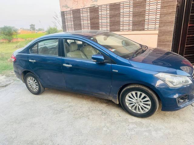 https://images10.gaadi.com/usedcar_image/4176933/original/processed_b23325fc-fbb3-4654-bcd9-5aa9d6df5dc8.jpeg?imwidth=6400