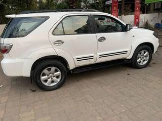 Toyota Fortuner 2009-2011 Toyota Fortuner 3.0 Diesel