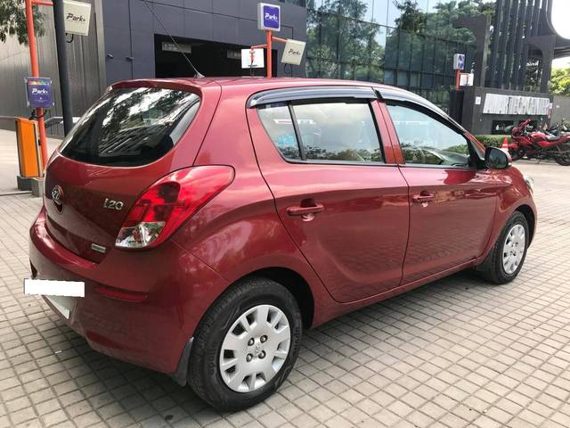 https://images10.gaadi.com/usedcar_image/4177218/original/processed_ed09f03ee66be57ca390688b489b13b8.jpg?imwidth=6402