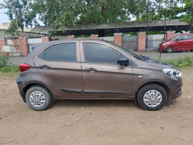 https://images10.gaadi.com/usedcar_image/4177297/original/297b4c7655add0ae17fff3b961b13306.jpeg?imwidth=6401