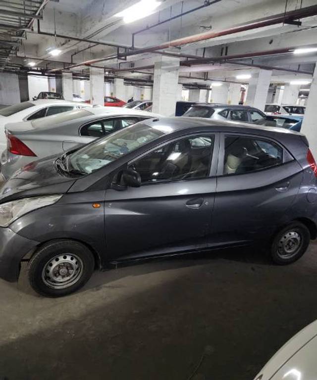 https://images10.gaadi.com/usedcar_image/4177414/original/6e1b2e9972bfe8a05fa1332ea1f55815.jpg?imwidth=6402