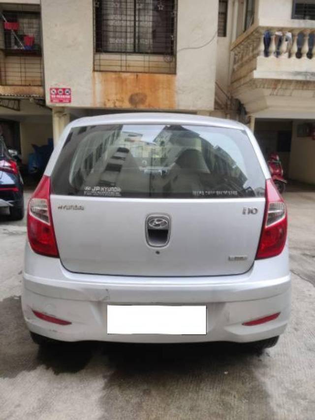 https://images10.gaadi.com/usedcar_image/4177520/original/processed_6d1390a8-5433-4d5e-9aff-c7311e0a94b4.jpg?imwidth=6402