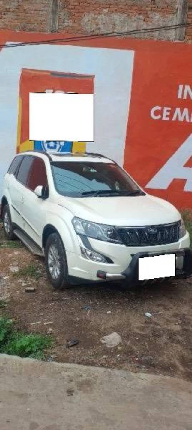 https://images10.gaadi.com/usedcar_image/4177527/original/processed_83b5b66f-76e9-4f71-9844-7a14049638ad.jpg?imwidth=6400