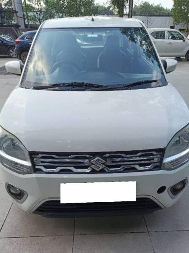 https://images10.gaadi.com/usedcar_image/4177550/original/processed_201a2e44-1b72-48fc-b987-f2b7cc6fb136.jpg?imwidth=6400