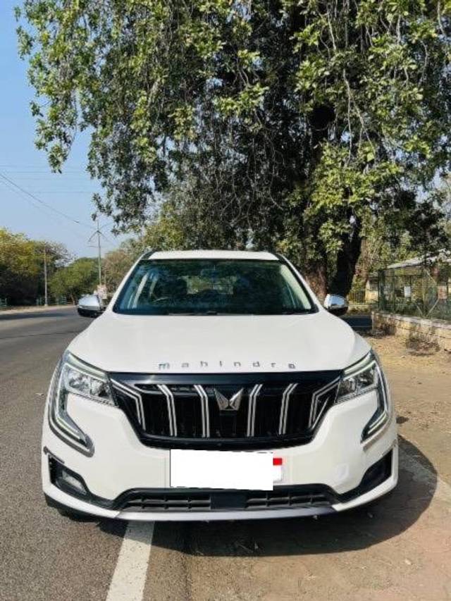 https://images10.gaadi.com/usedcar_image/4177557/original/processed_fe9b5e1d-1a8e-46fd-9049-c1b2a9b734e8.jpg?imwidth=6402