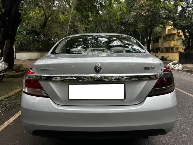 https://images10.gaadi.com/usedcar_image/4177613/original/processed_87980588b061a7c2f51ae894859efbe6.jpg?imwidth=6402