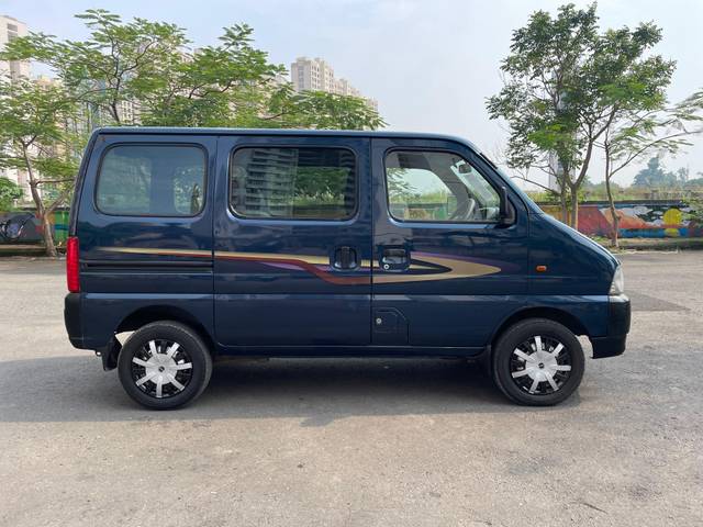 https://images10.gaadi.com/usedcar_image/4177661/original/de3ce65872cff60de361868a6cc64e0b.jpg?imwidth=6401