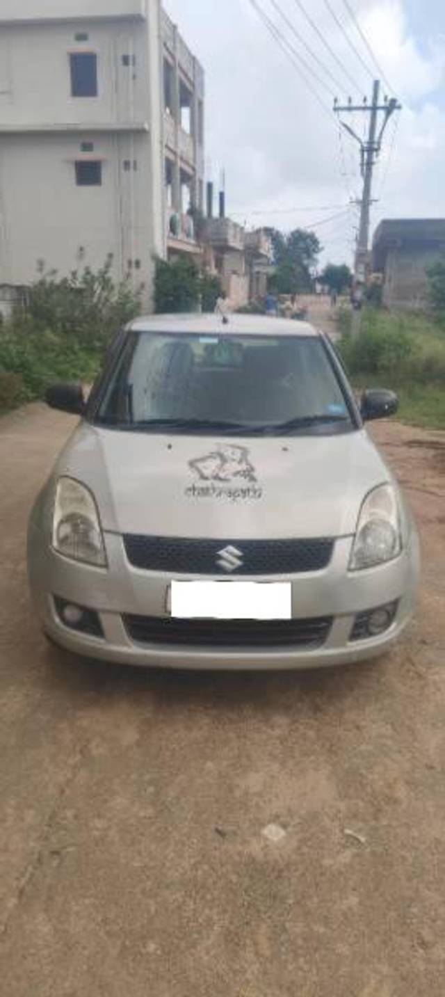 https://images10.gaadi.com/usedcar_image/4177720/original/processed_f9247a53-c06b-4a12-9d21-918cefda8b6c.jpg?imwidth=6400