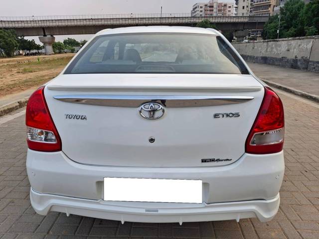 https://images10.gaadi.com/usedcar_image/4177743/original/processed_061ec4eee6daab0d4c97182383c444d5.jpg?imwidth=6402