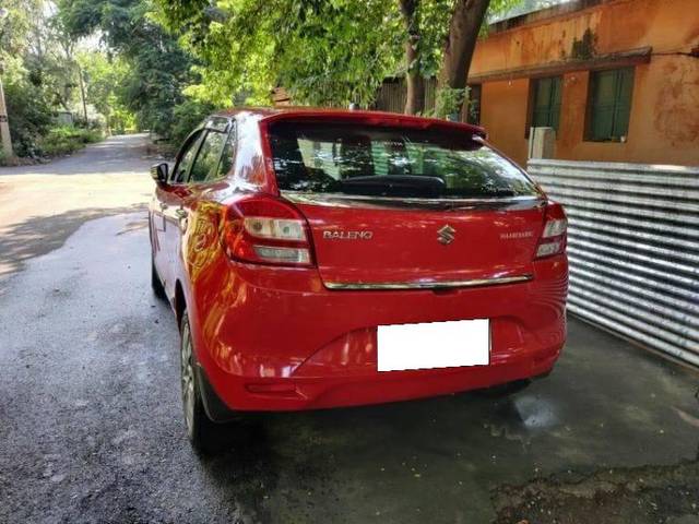 https://images10.gaadi.com/usedcar_image/4177844/original/processed_e436825d-4f97-4559-9916-b9942ddc97a7.jpg?imwidth=6401