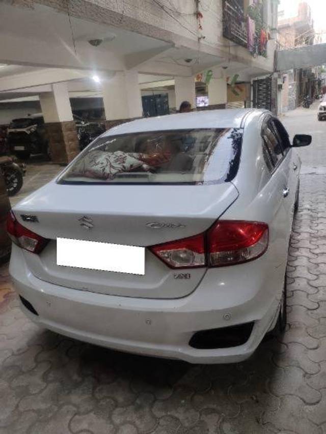 https://images10.gaadi.com/usedcar_image/4177990/original/fd34210b55a66e60c72be05f9cb64e96.jpg?imwidth=6402