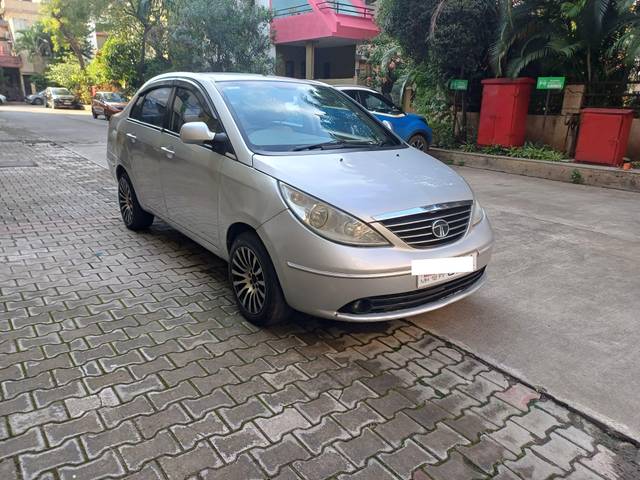 https://images10.gaadi.com/usedcar_image/4178016/original/processed_8ad8a0d3b7a98b96ccd5634fd7d23362.jpg?imwidth=6400