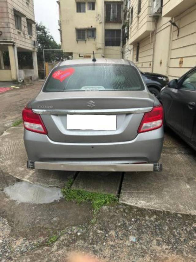 https://images10.gaadi.com/usedcar_image/4178069/original/processed_5a7f48dc-6492-45a4-a9c8-88887397c306.jpg?imwidth=6401