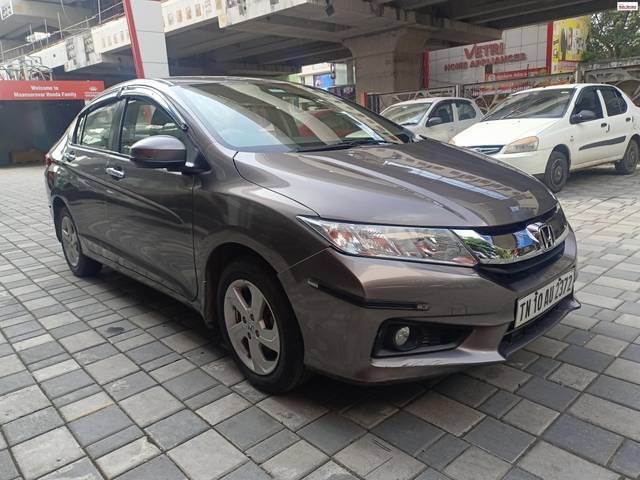 https://images10.gaadi.com/usedcar_image/4178079/original/b4d11d6664cdf88e969ccaf0029edbc8.jpg?imwidth=6400