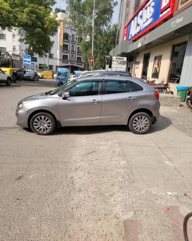 https://images10.gaadi.com/usedcar_image/4178107/original/processed_c543c266f782a7a623d14ee72c128b43.jpg?imwidth=6402